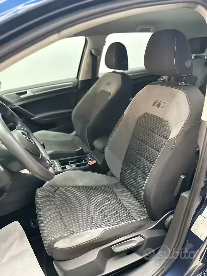 Usata VW Golf VII 110 CV (80 kW) 2015 Bluazzurro Utilitaria