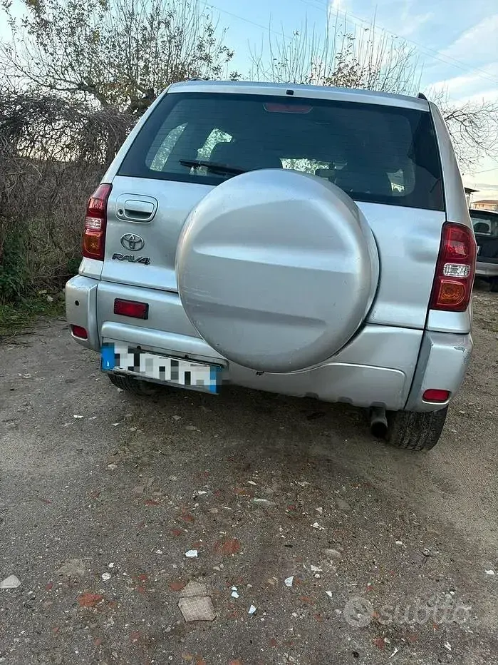 Usata Toyota RAV4 2003 Grigio SUV