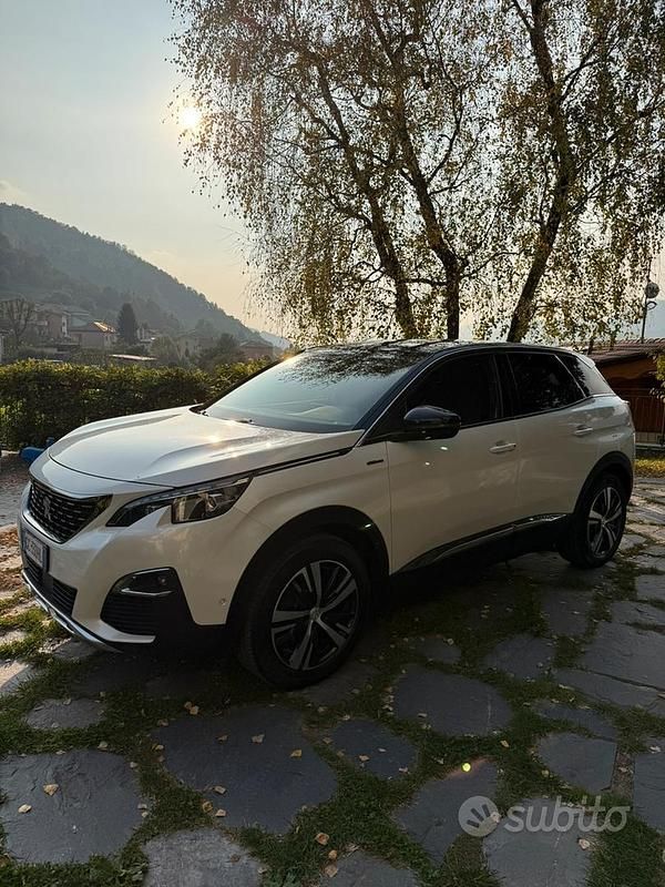 Usata 2020 Peugeot 3008 GT-line Tre volumi | 18.900 € (Buon prezzo) - Immagine 1/4