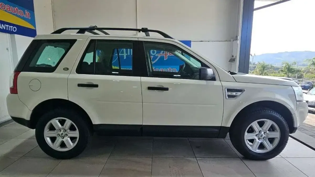 Usata Land Rover Freelander 2 S 160 CV (117 kW) 2008 Bianco SUV