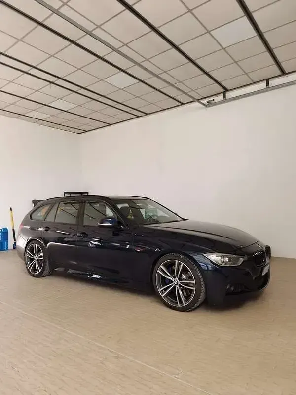 Usata BMW 330 Gran Turismo M Sport 258 CV (189 kW) 2015 Berlina