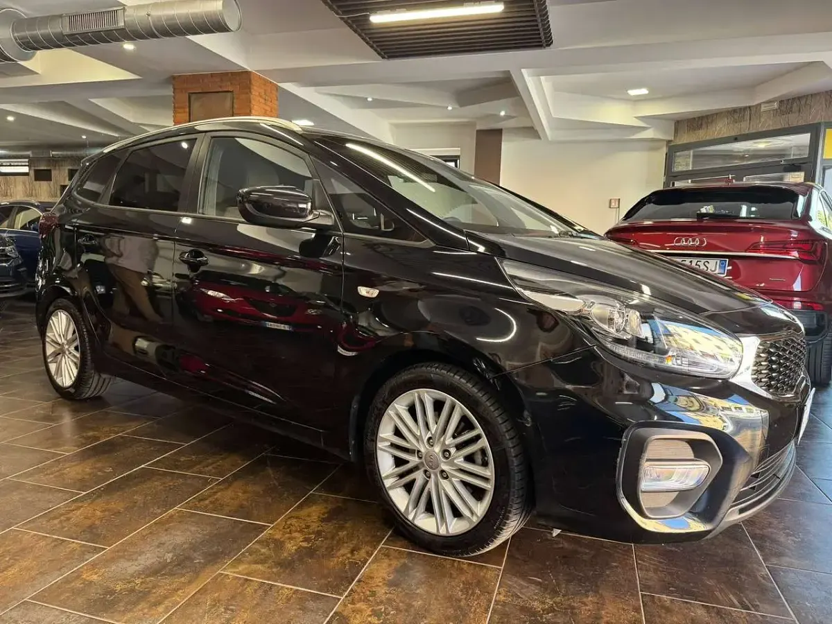 Usata Kia Carens 141 CV (103 kW) 2018 Nero Monovolume
