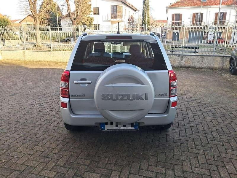 Usata Suzuki Grand Vitara 129 CV (94 kW) 2007 Grigio SUV