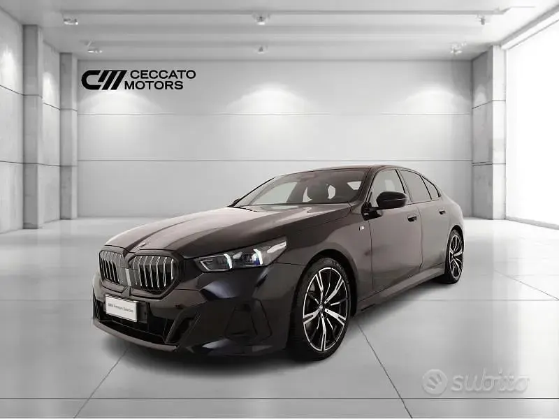 Usata BMW 520 M Sport 197 CV (144 kW) 2023 Nero Berlina