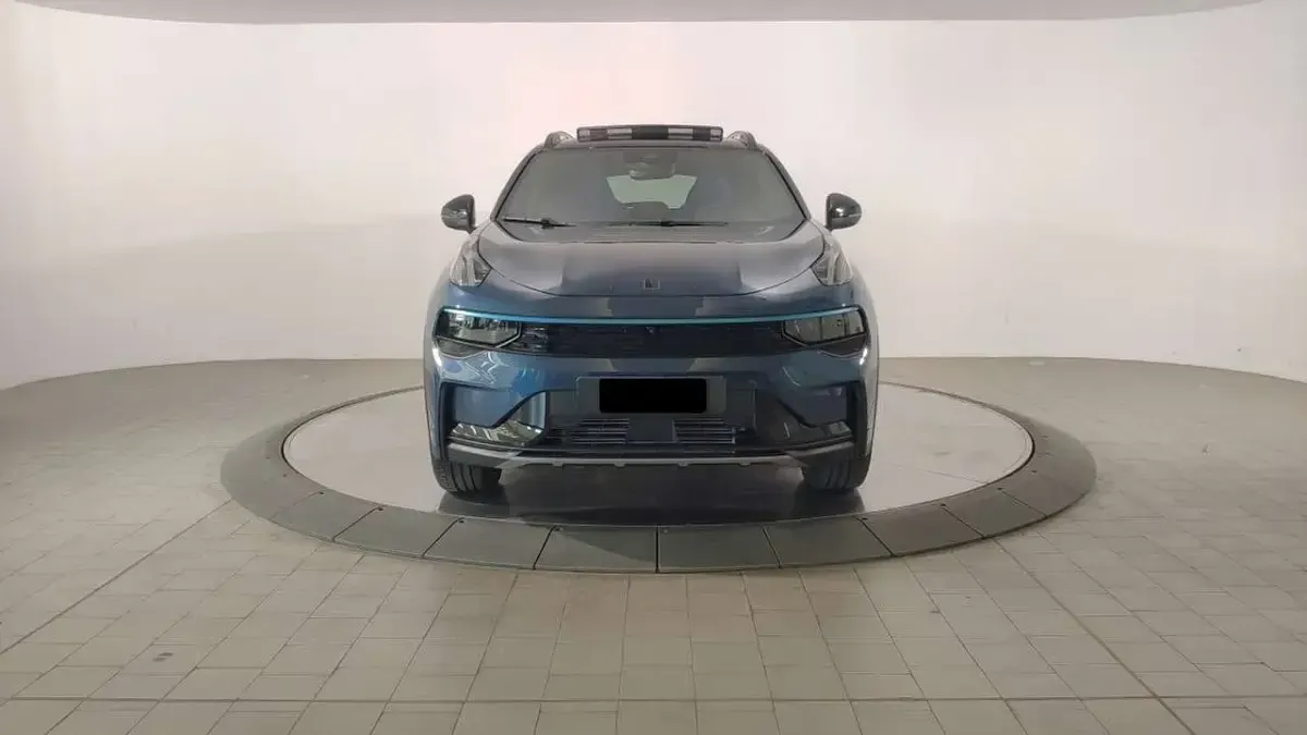 Usata Lynk & Co 01 179 CV (131 kW) 2023 Nero SUV