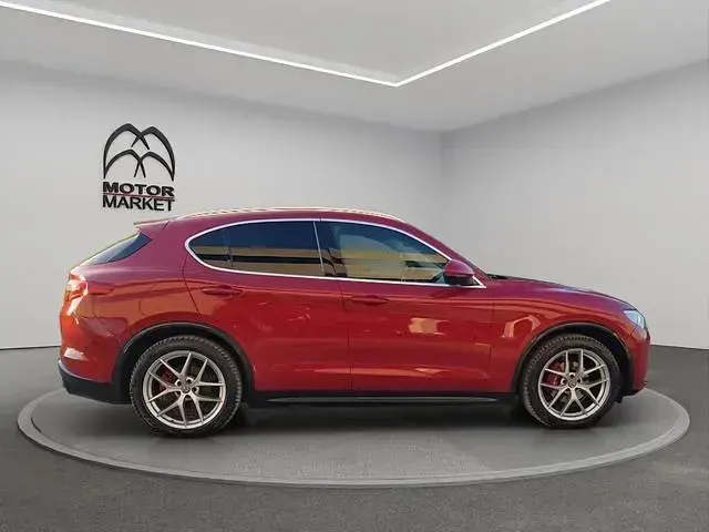 Usata Alfa Romeo Stelvio Ti 280 CV (205 kW) 2020 Rosso alfa SUV