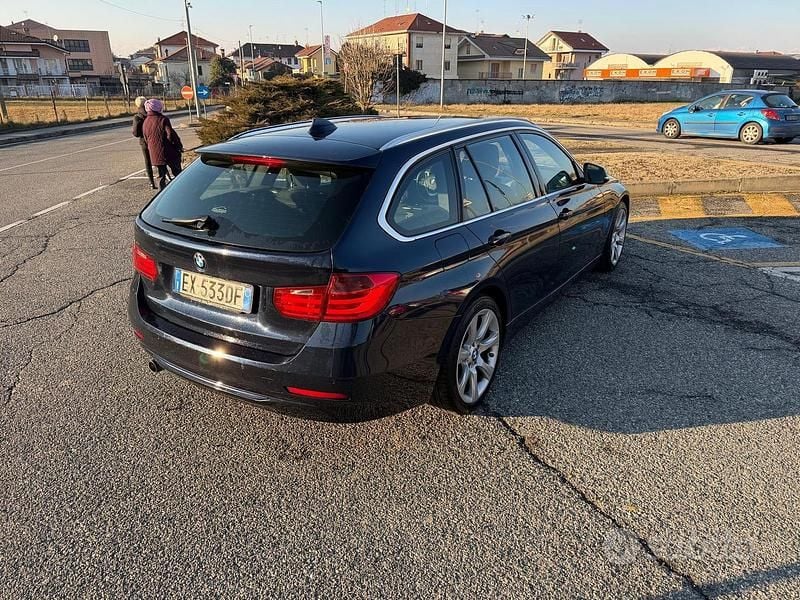 Usata BMW 320 2014 Blu Berlina