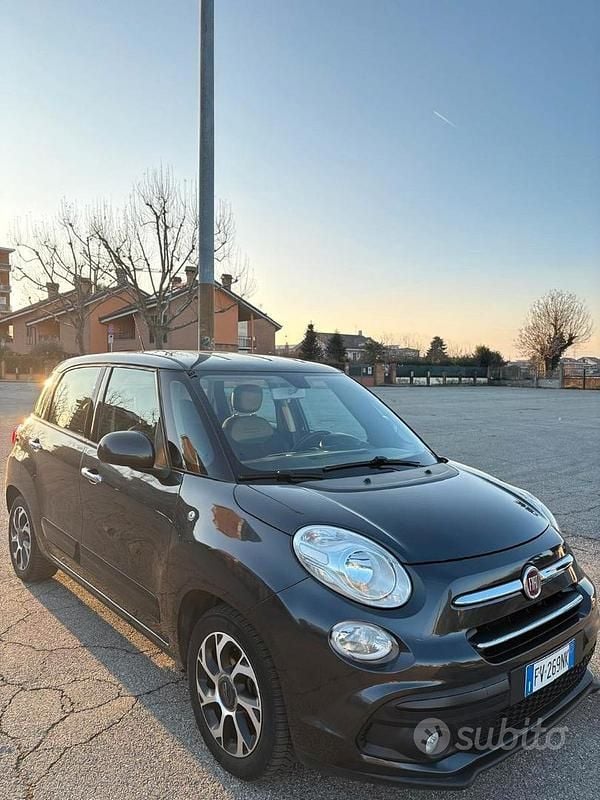Nero Usata 2019 Fiat 500L Monovolume | 11.500 € - Immagine 1/4