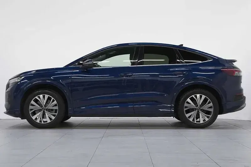 Usado Audi Q4 Sportback e-tron Advanced 210 kW (286 CV) 2024 Azul SUV