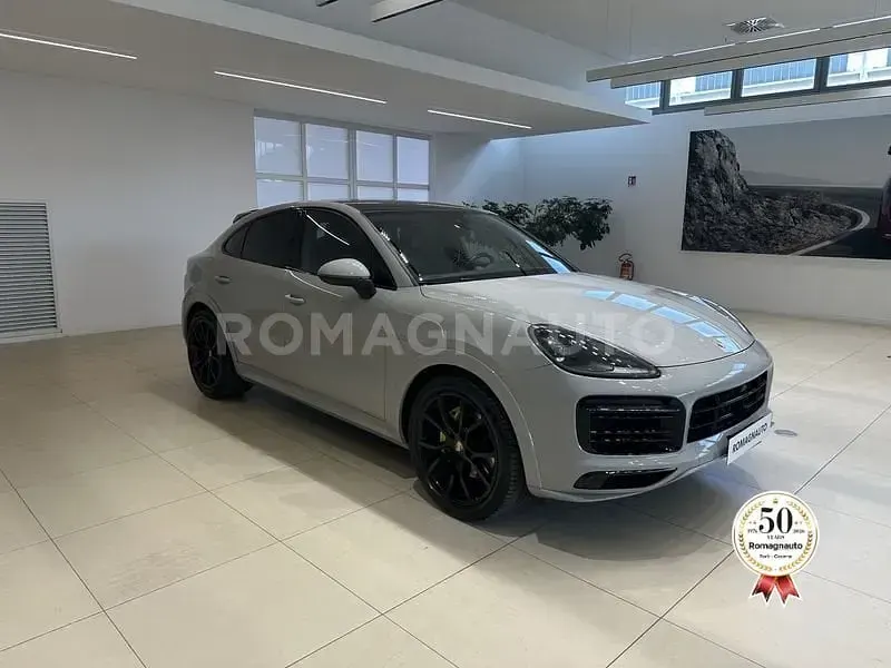 Usata Porsche Cayenne Platinum Edition 340 CV (250 kW) 2023 Grigio SUV