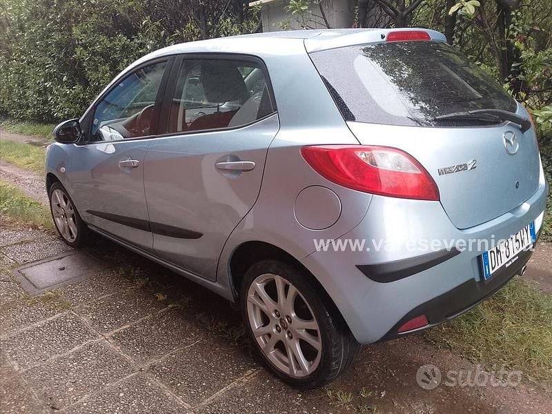 Usata Mazda 2 86 CV (63 kW) 2008 Blu Utilitaria