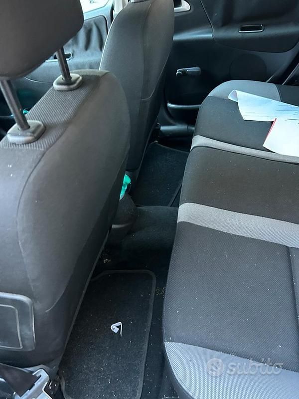 Gebraucht Peugeot 207 70 PS (51 kW) 2007 Grau Limousine