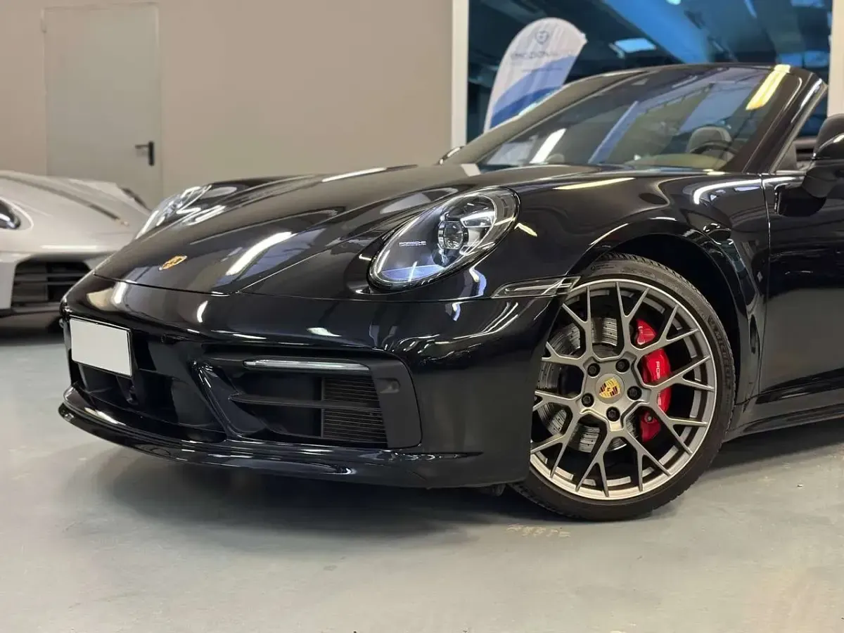 Usata Porsche 911 Carrera 4S Cabriolet 450 CV (330 kW) 2019 Nero jet Cabrio