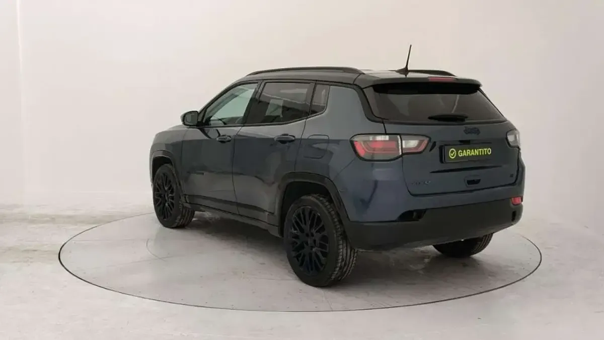 Usata Jeep Compass 241 CV (177 kW) 2023 Blu SUV