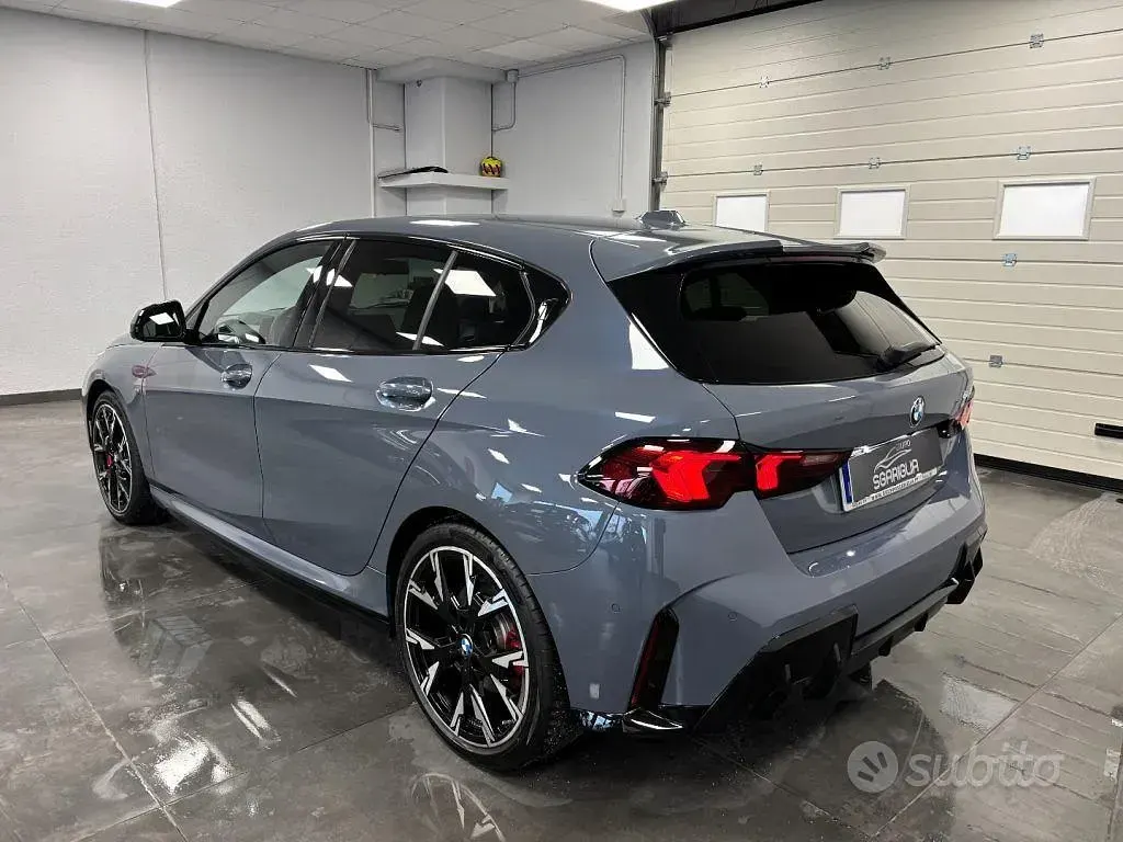 Usata BMW 118 M Sport 150 CV (110 kW) 2025 Grigio Utilitaria