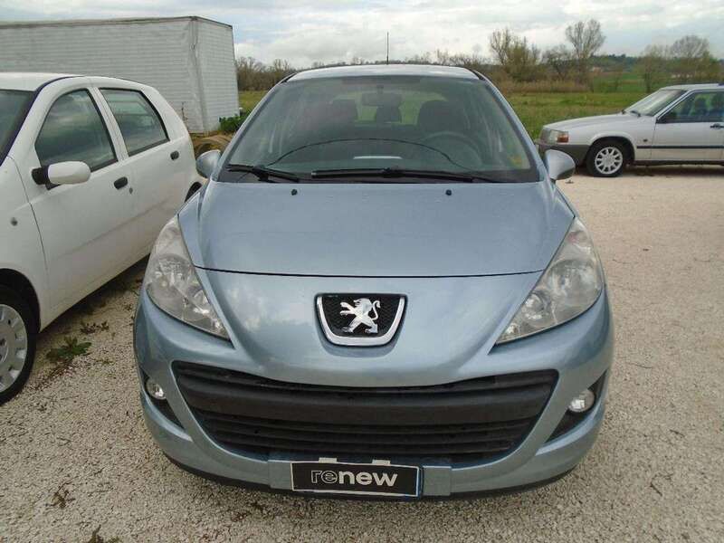Usata Peugeot 207 75 CV (55 kW) 2010 Grigio chiaro Berlina