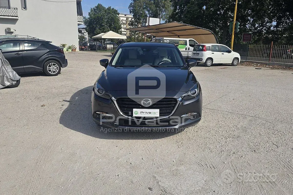 Usata Mazda 3 Exceed 105 CV (77 kW) 2018 Grigio Utilitaria