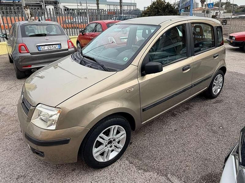 Usata Fiat Panda Dynamic 60 CV (44 kW) 2009 Beige Utilitaria