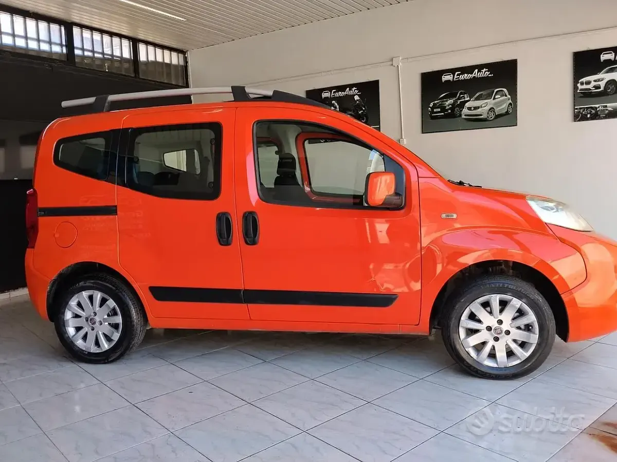 Usata Fiat Qubo Trekking 70 CV (51 kW) 2014 Arancione Monovolume