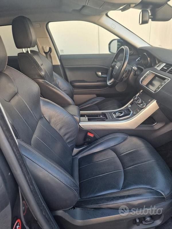 Usata Land Rover Range Rover evoque SE Dynamic 150 CV (110 kW) 2018 Nero SUV