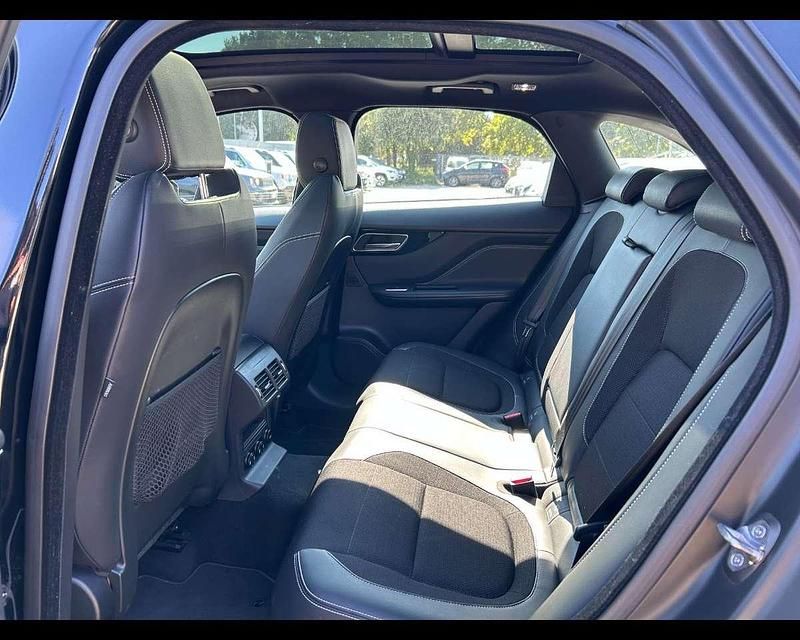 Usata Jaguar F-Pace R-Sport 179 CV (131 kW) 2016 Nero SUV