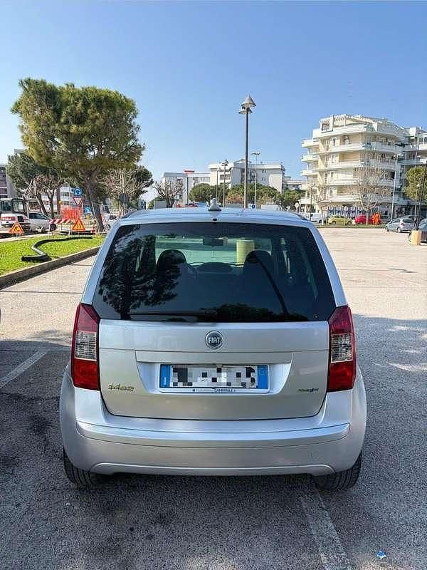 Usata Fiat Idea Emotion 90 CV (66 kW) 2006 Argento Monovolume