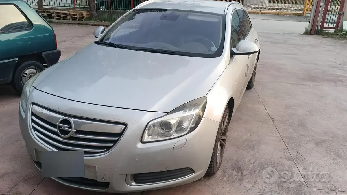 Usata Opel Insignia 174 CV (127 kW) 2015 Grigio Station wagon