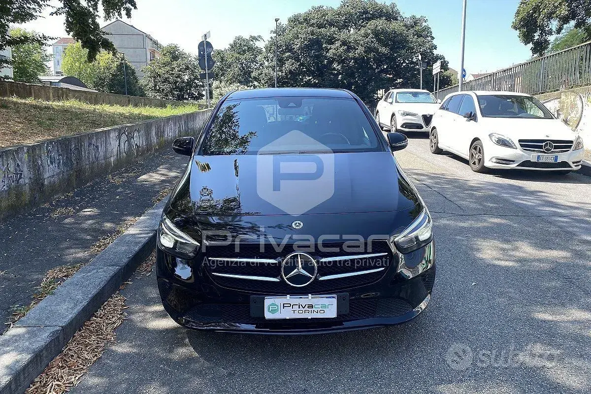 Usata Mercedes B250 160 CV (117 kW) 2021 Nero Utilitaria