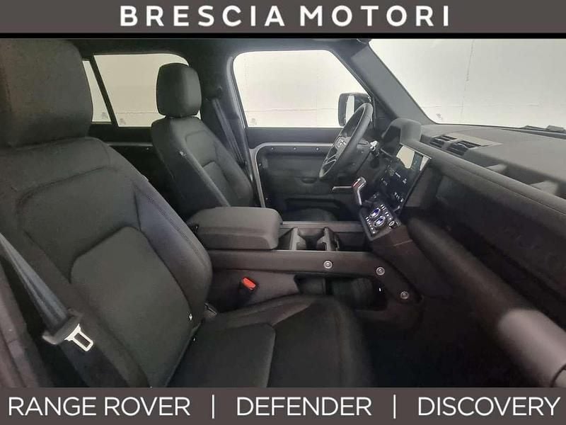 Neu Land Rover Defender SE Dynamic 200 PS (147 kW) 2026 Grau SUV
