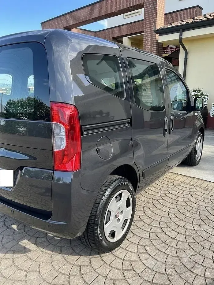 Usata Fiat Qubo Lounge 80 CV (58 kW) 2017 Nero Monovolume
