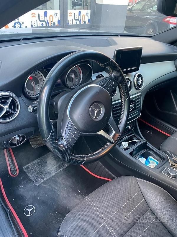 Usata Mercedes GLA200 2015 Nero SUV