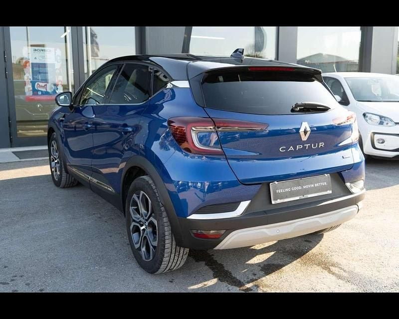Usata Renault Captur Techno 143 CV (105 kW) 2022 Blu/azzurro SUV