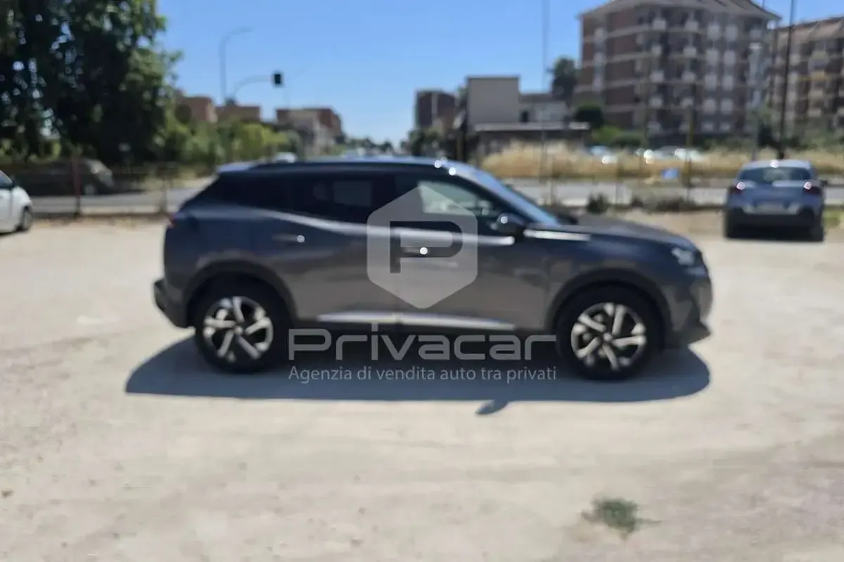 Usata Peugeot 2008 Allure 131 CV (96 kW) 2023 Grigio SUV