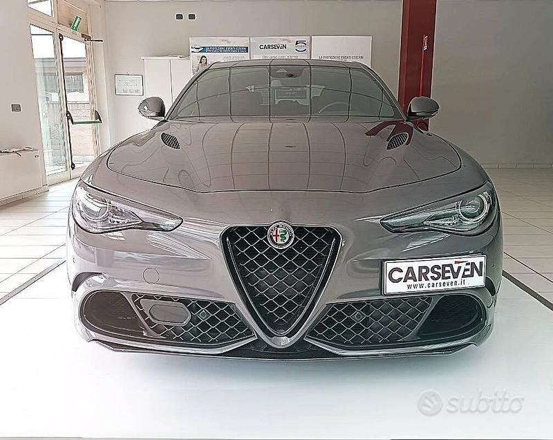 Usata Alfa Romeo Giulia Quadrifoglio 510 CV (375 kW) 2021 Gray Berlina