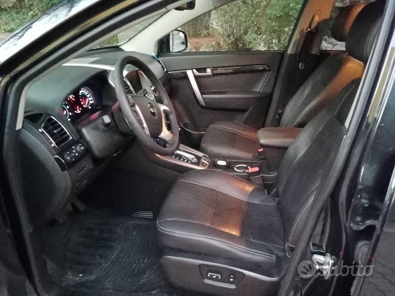 Usata Chevrolet Captiva 150 CV (110 kW) 2011 Nero SUV