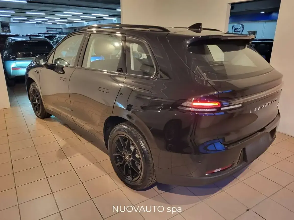 Nuova Leapmotor C10 160 kW (218 CV) 2026 Nero SUV