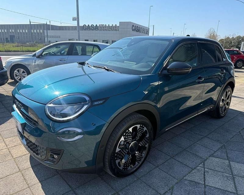Usata Fiat 600 La Prima 101 CV (74 kW) 2025 Verde SUV