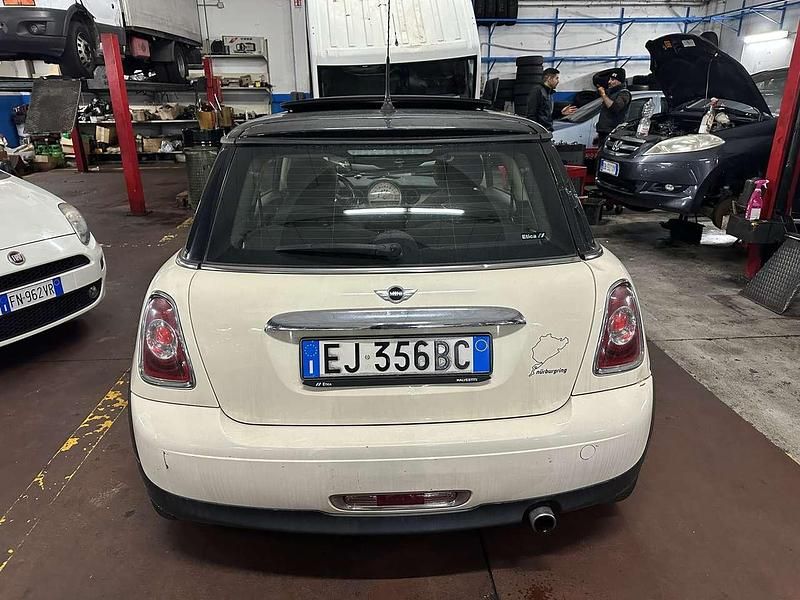 Usata Mini ONE 75 CV (55 kW) 2011 Bianco Utilitaria
