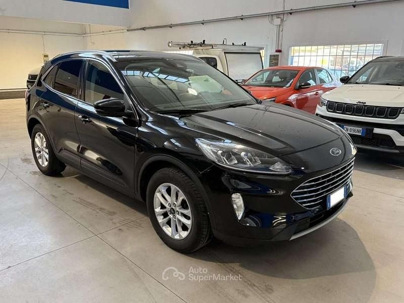 Nero metallizzato Usata 2021 Ford Kuga Business Edition SUV | 16.490 € (Ottimo prezzo) - Immagine 1/4