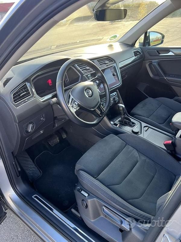 Usata VW Tiguan Allspace 239 CV (175 kW) 2020 Grigio SUV