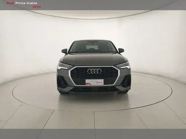 Usata Audi Q3 Sportback Business Plus 150 CV (110 kW) 2022 Grigio chronos metallizzato SUV