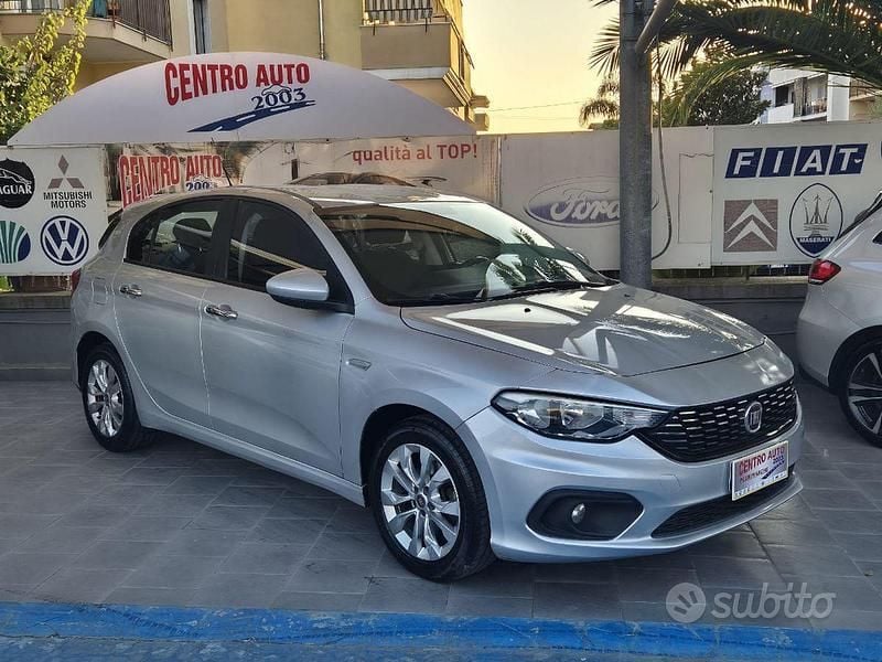 Usata Fiat Tipo Lounge 120 CV (88 kW) 2016 Bianco Berlina