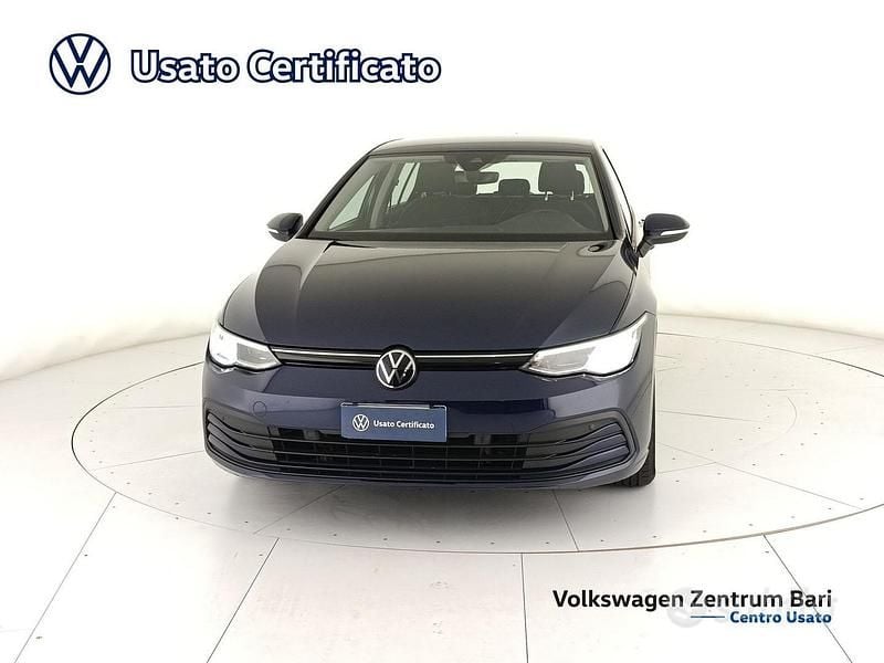 Usata VW Golf VII Life 110 CV (80 kW) 2021 Blu Utilitaria