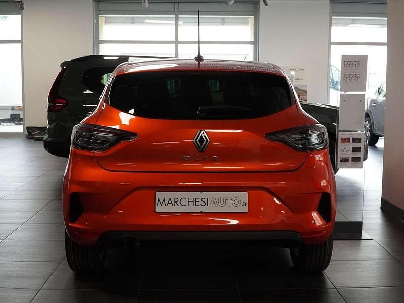 Nuova Renault Clio V SE 67 CV (49 kW) 2025 Arancione Berlina