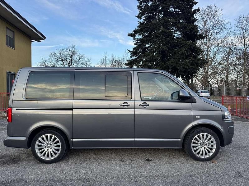Usata VW Multivan Highline 179 CV (131 kW) 2011 Argento Monovolume