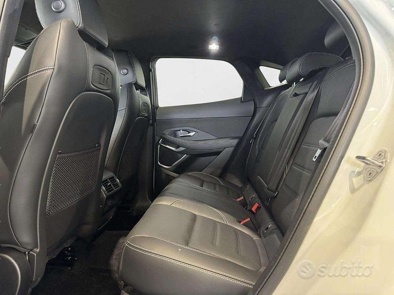 Usata Jaguar E-Pace R-Dynamic 204 CV (150 kW) 2021 Bianco SUV