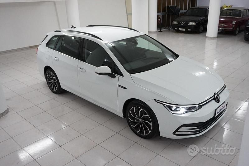 Brugt VW Golf VIII 116 HK (85 kW) 2021 Hvid Stationcar