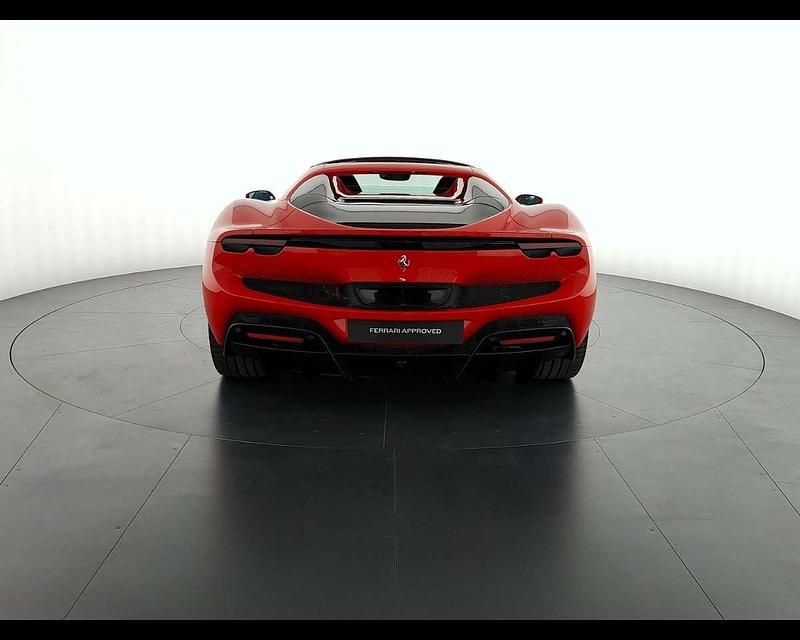 Usata Ferrari 296 829 CV (609 kW) 2023 Rosso Cabrio