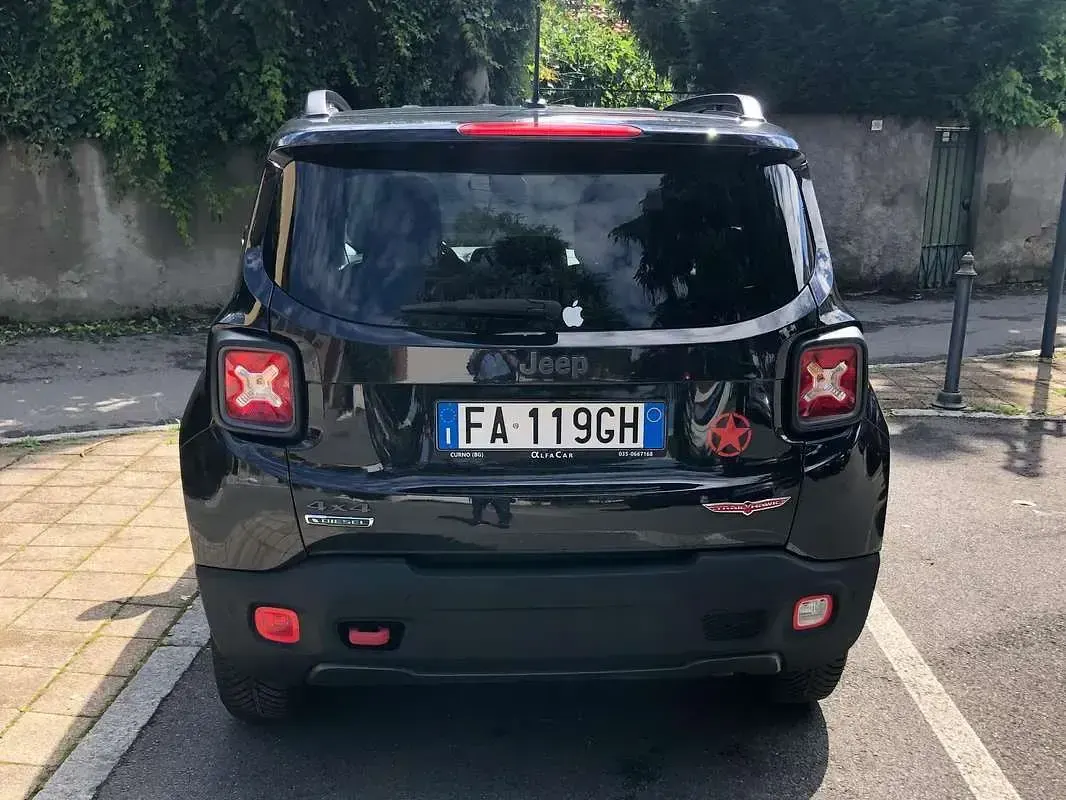 Usata Jeep Renegade Trailhawk 170 CV (125 kW) 2015 SUV