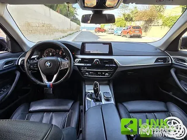 Usata BMW 520 Luxury Line 190 CV (139 kW) 2018 Nero Berlina